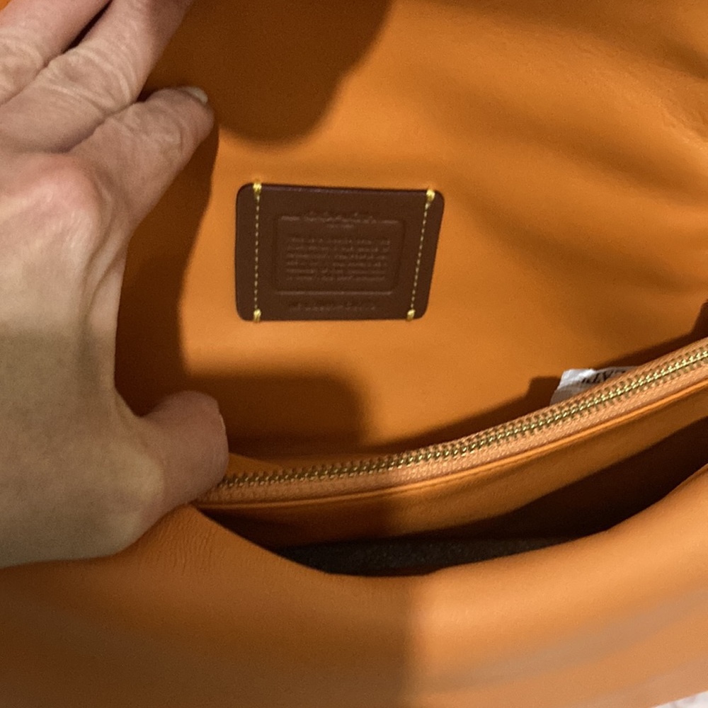 Coach Tabby 26 shoulder bag in Candied pillow leather - Picture 11 of 16
